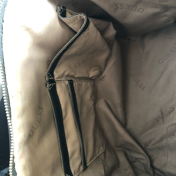 Guess handbag - Picture 6 of 7